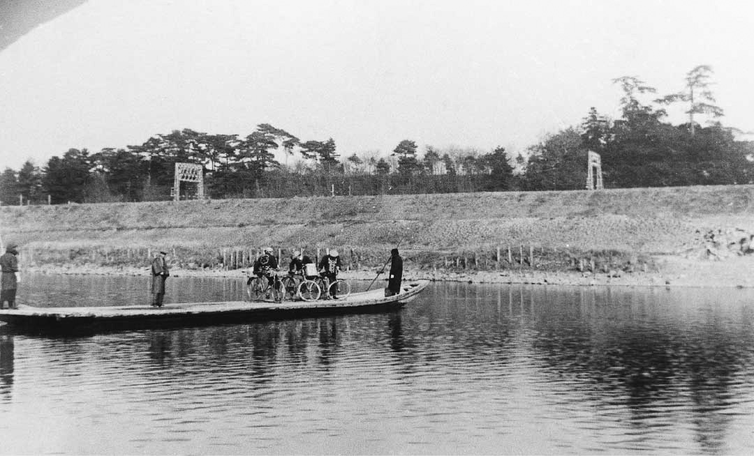 1932年の丸子の渡し船渡場の様子